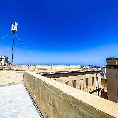 Designer Duplex Penthouse In Floriana Appartement Buitenkant foto
