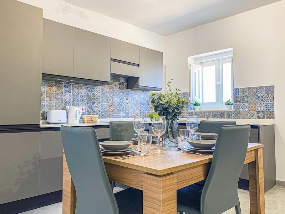 Designer Duplex Penthouse In Floriana Appartement Buitenkant foto